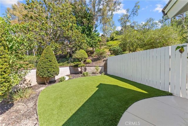 17 Morning Dew, Irvine, CA 92603
