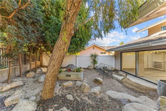 17 Morning Dew, Irvine, CA 92603