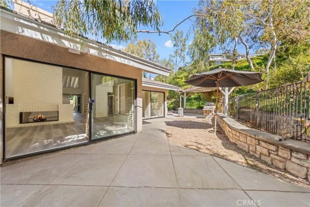 17 Morning Dew, Irvine, CA 92603