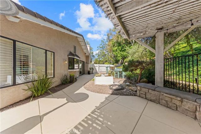 17 Morning Dew, Irvine, CA 92603