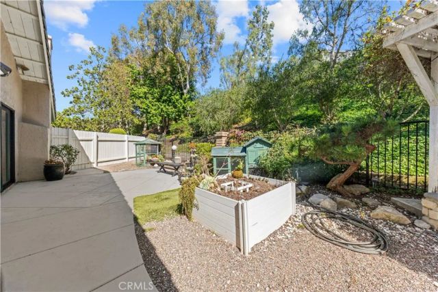 17 Morning Dew, Irvine, CA 92603