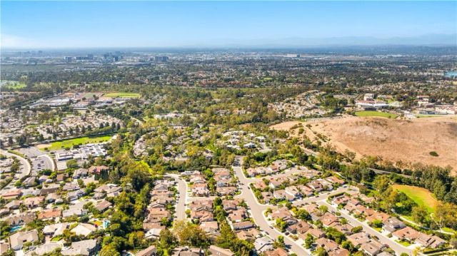 17 Morning Dew, Irvine, CA 92603