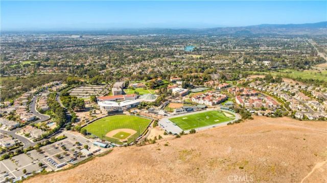 17 Morning Dew, Irvine, CA 92603