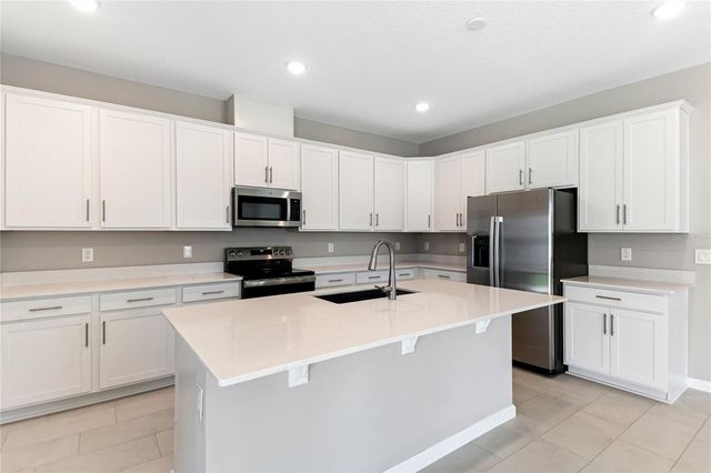 4220 SAWTOOTH COURT, Tavares, FL 32778