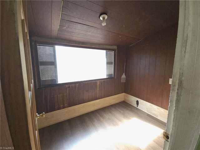 105 Academy Street, Madison, NC 27025