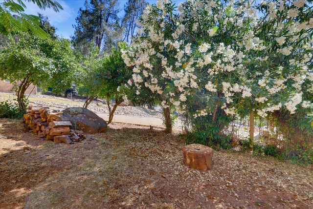 17495 Anona Ct, Grass Valley, CA 95949