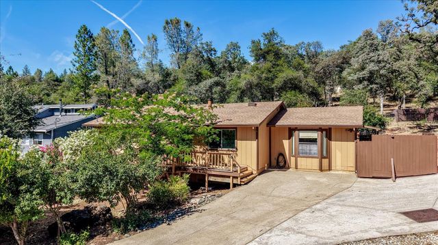 17495 Anona Ct, Grass Valley, CA 95949