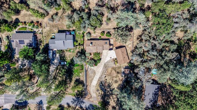 17495 Anona Ct, Grass Valley, CA 95949