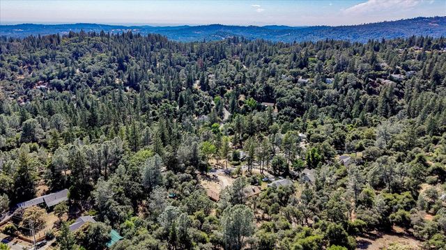17495 Anona Ct, Grass Valley, CA 95949