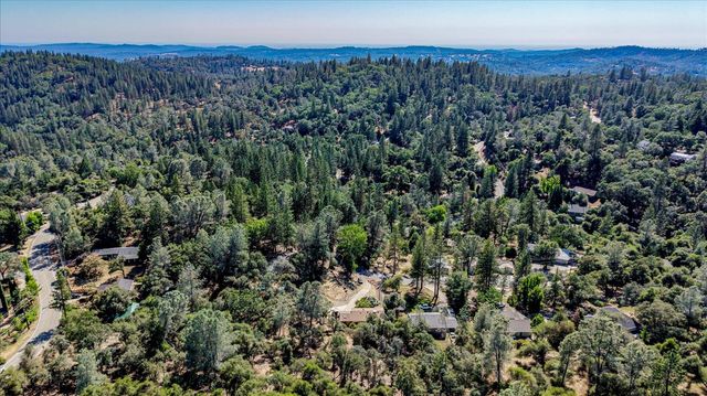17495 Anona Ct, Grass Valley, CA 95949