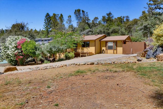 17495 Anona Ct, Grass Valley, CA 95949