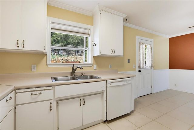17495 Anona Ct, Grass Valley, CA 95949