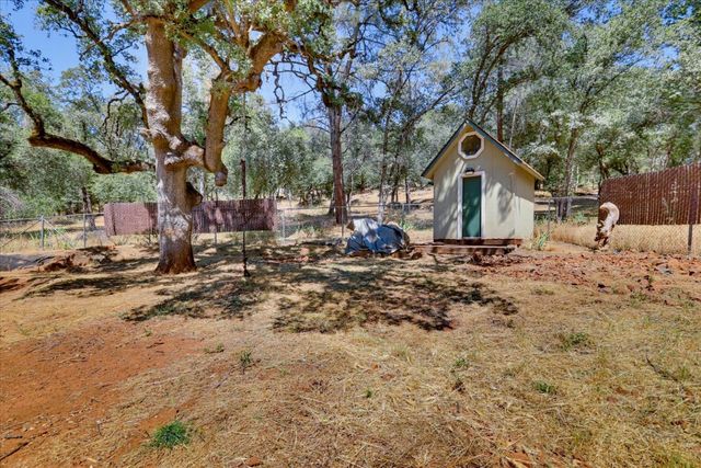 17495 Anona Ct, Grass Valley, CA 95949