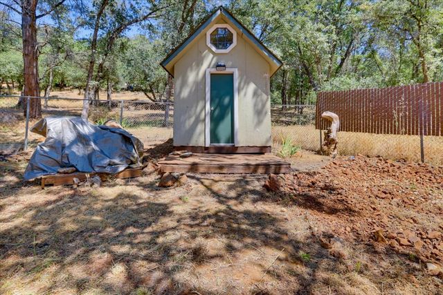 17495 Anona Ct, Grass Valley, CA 95949