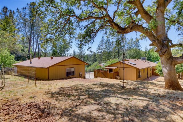17495 Anona Ct, Grass Valley, CA 95949