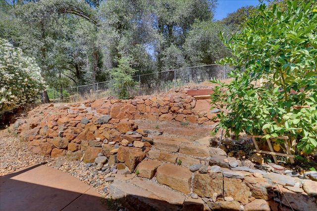 17495 Anona Ct, Grass Valley, CA 95949