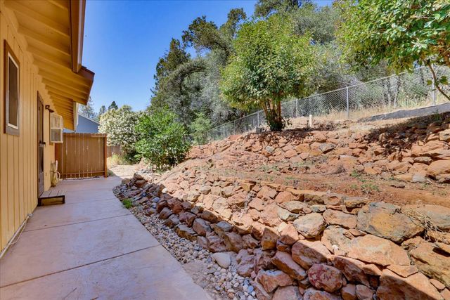 17495 Anona Ct, Grass Valley, CA 95949