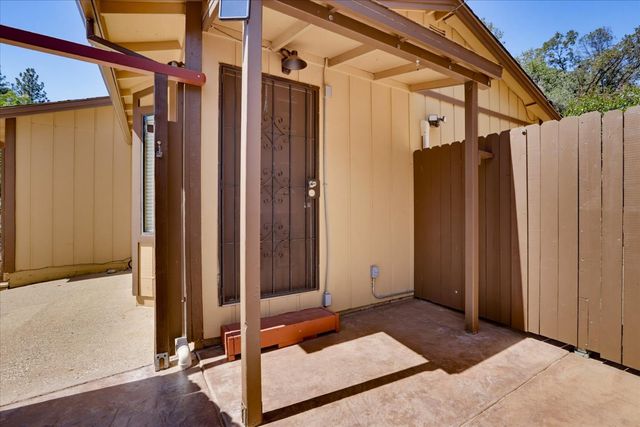 17495 Anona Ct, Grass Valley, CA 95949