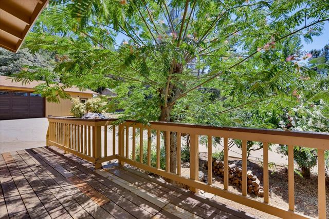 17495 Anona Ct, Grass Valley, CA 95949