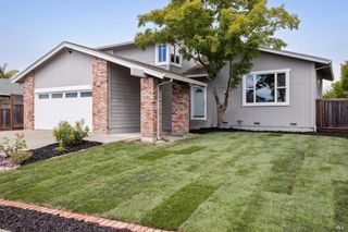 2011 Weatherby Way, Petaluma, CA 94954