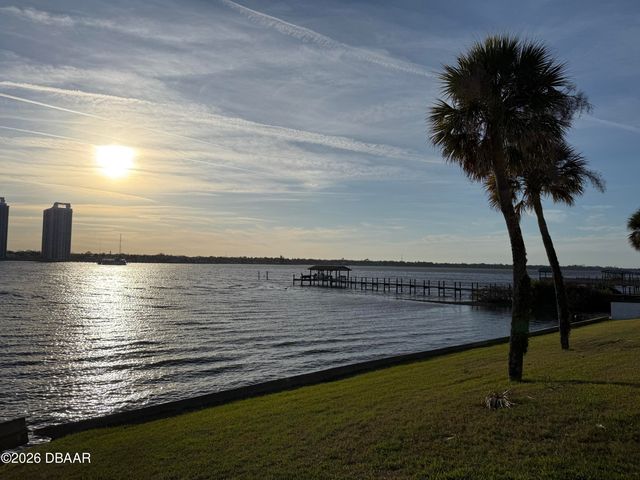 625 N Halifax Ave Apt 24, Daytona Beach, FL 32118