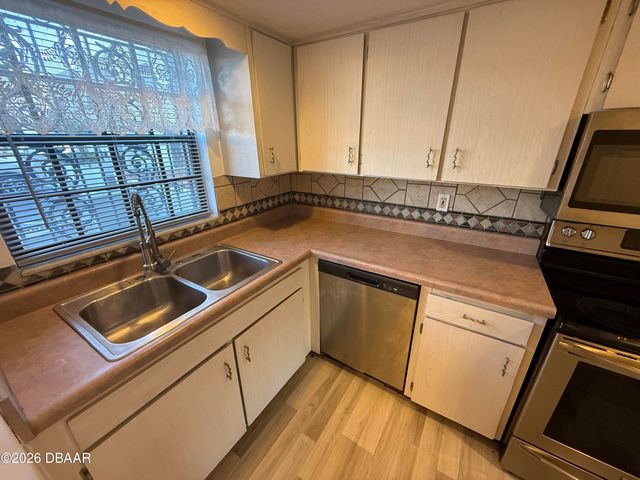 625 N Halifax Ave Apt 24, Daytona Beach, FL 32118