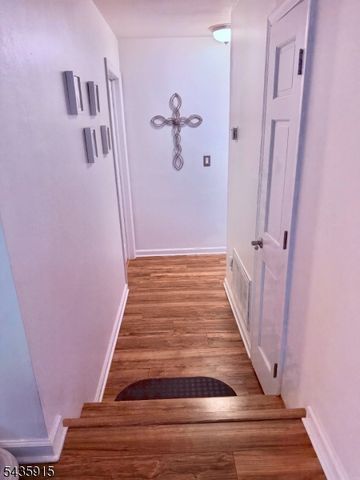 1109 Spruce Hills Dr, Glen Gardner Boro, NJ 08826