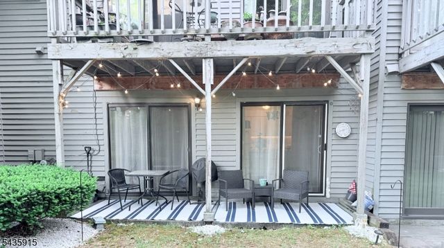 1109 Spruce Hills Dr, Glen Gardner Boro, NJ 08826
