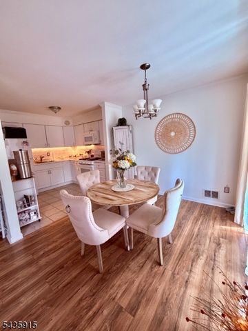1109 Spruce Hills Dr, Glen Gardner Boro, NJ 08826
