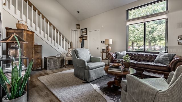 315 E St Clair Street, Indianapolis, IN 46202