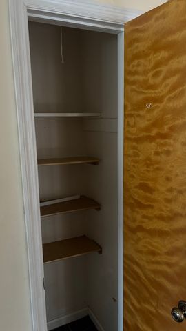 155 S Seymour Avenue, Grayslake, IL 60030