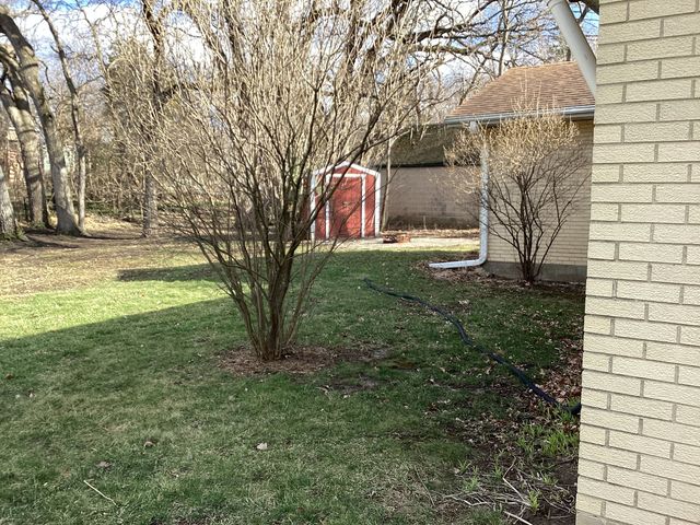 155 S Seymour Avenue, Grayslake, IL 60030