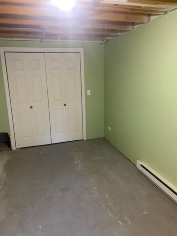 155 S Seymour Avenue, Grayslake, IL 60030