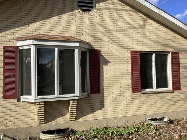 155 S Seymour Avenue, Grayslake, IL 60030