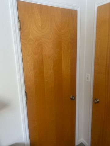 155 S Seymour Avenue, Grayslake, IL 60030