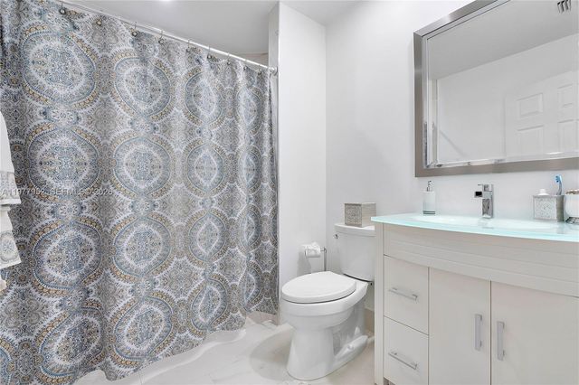 2365 NW 137th Ter, Sunrise, FL 33323