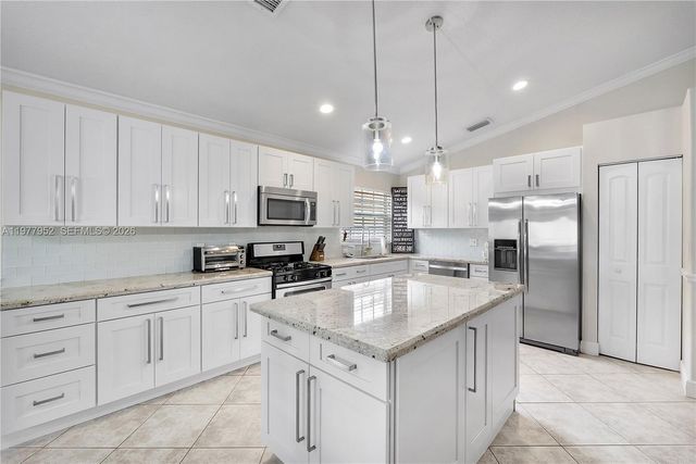 2365 NW 137th Ter, Sunrise, FL 33323