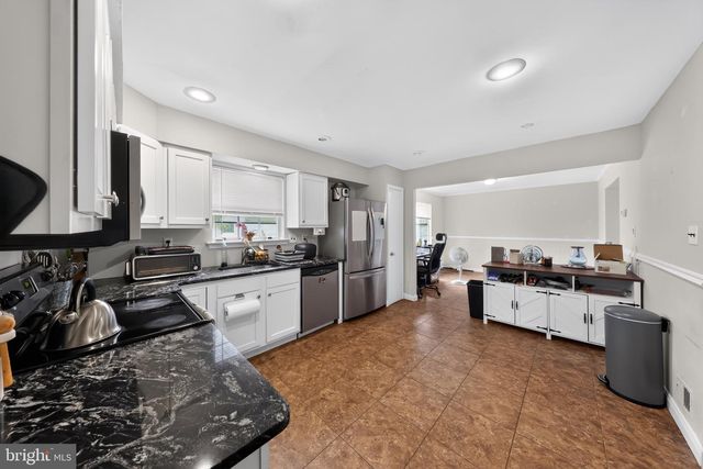 3 PENNCROSS CIR, Newark, DE 19702