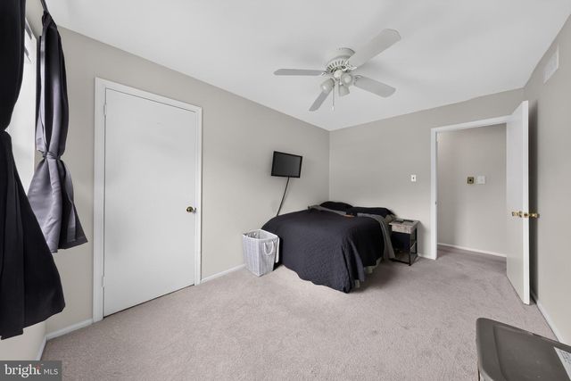 3 PENNCROSS CIR, Newark, DE 19702