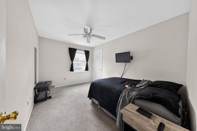 3 PENNCROSS CIR, Newark, DE 19702