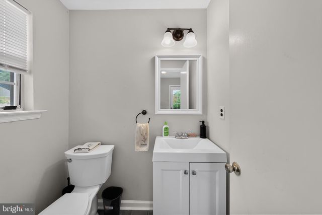 3 PENNCROSS CIR, Newark, DE 19702