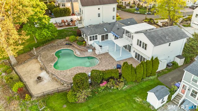 231 Pawson Road, Branford, CT 06405