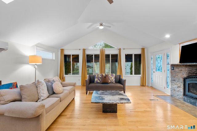 231 Pawson Road, Branford, CT 06405