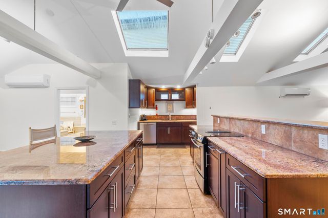 231 Pawson Road, Branford, CT 06405