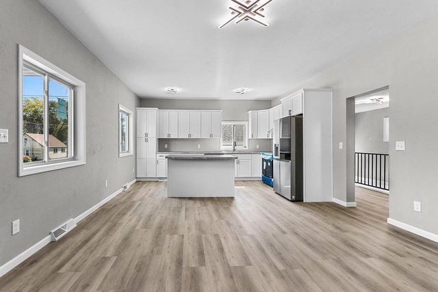 119 MCKINLEY STREET, Kaukauna, WI 54130