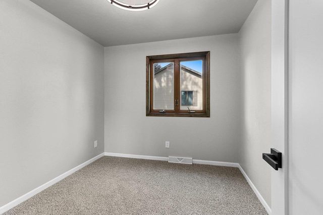 119 MCKINLEY STREET, Kaukauna, WI 54130