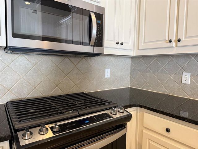 1641 Ridenour Parkway NW, Kennesaw, GA 30152