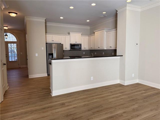 1641 Ridenour Parkway NW, Kennesaw, GA 30152