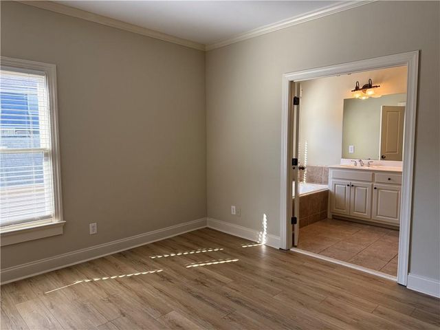 1641 Ridenour Parkway NW, Kennesaw, GA 30152