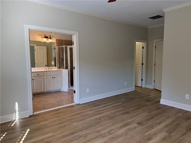 1641 Ridenour Parkway NW, Kennesaw, GA 30152
